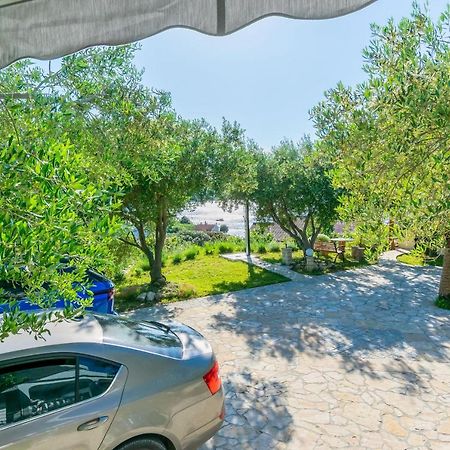 Apartments Anka Kampor Exterior photo